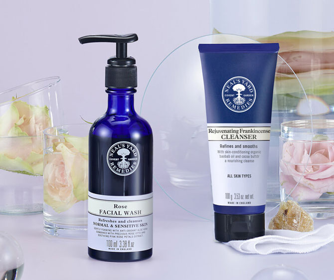 Facial cleansers & washes